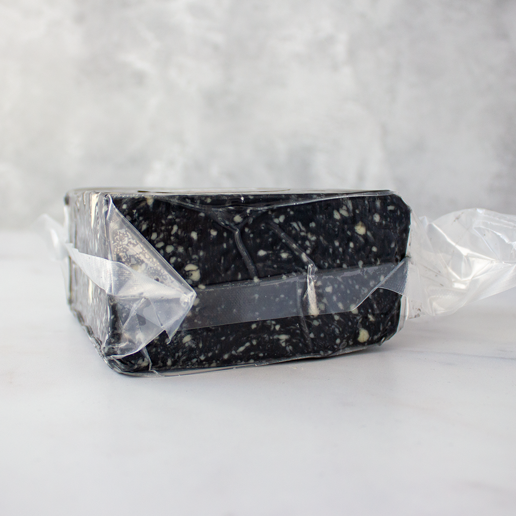 Charcoal Cheddar 1/4 Wheel 560g