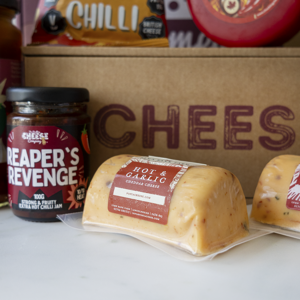 Hot & Garlic Cheddar Barrel with Reaper’s Revenge Chilli Jam