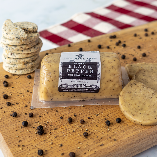 Black Pepper Cheddar Barrel