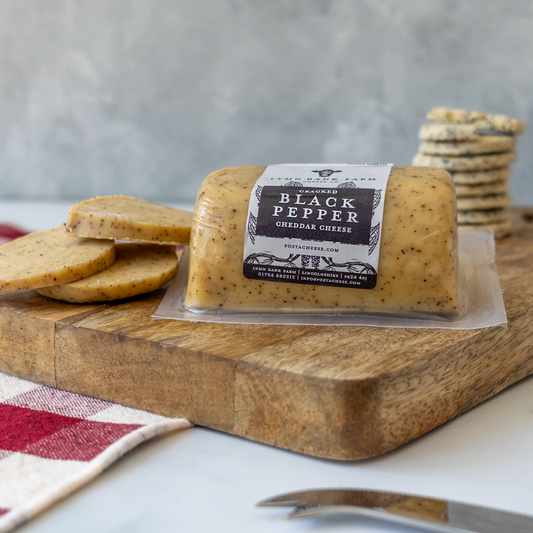 Black Pepper Cheddar Barrel