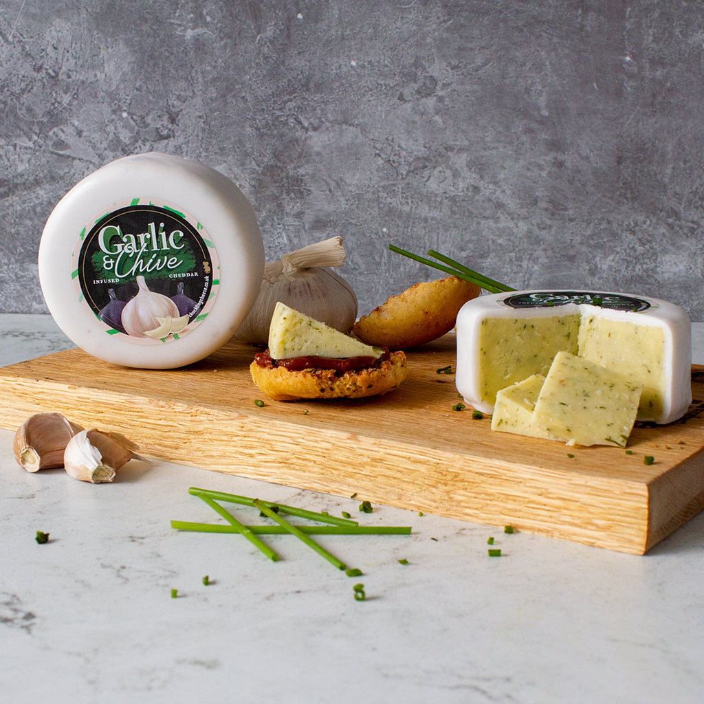 Garlic & Chive Cheddar Truckle