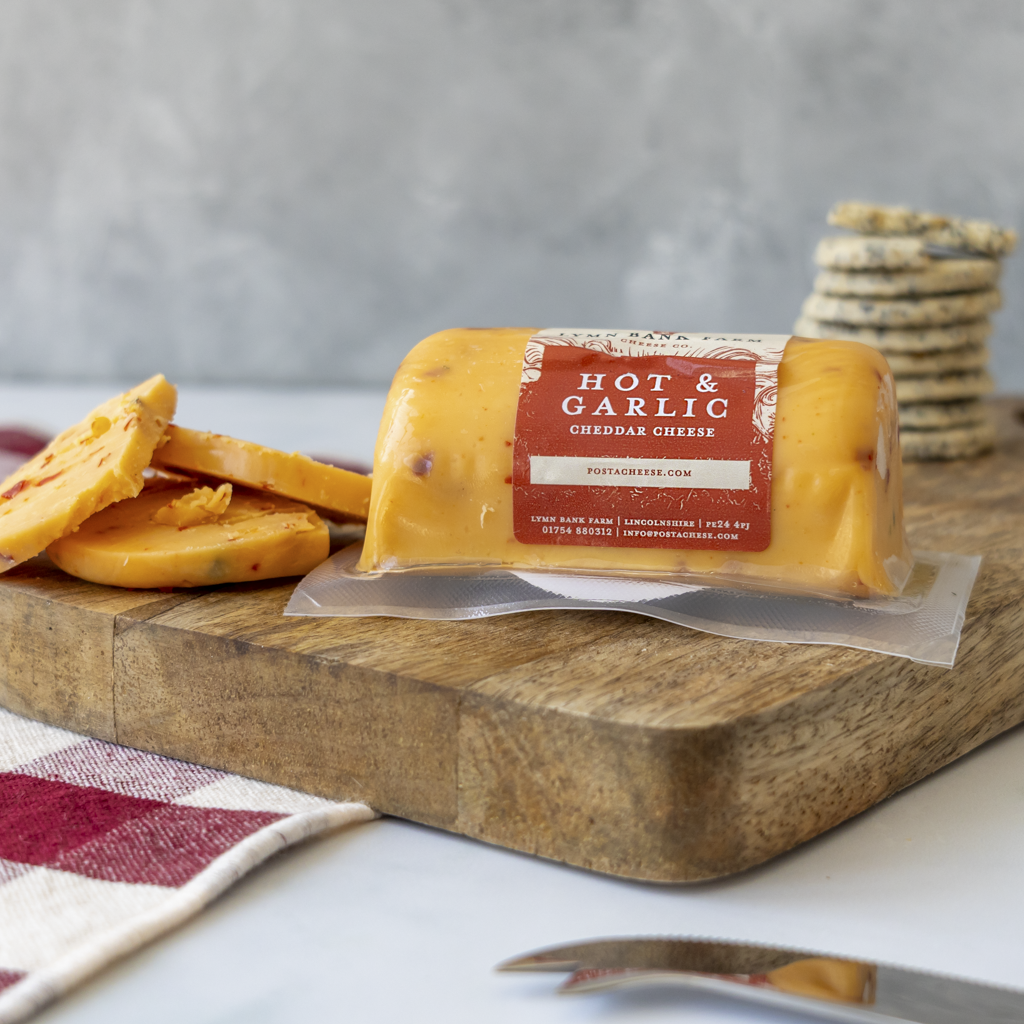 Hot & Garlic Cheddar Barrel