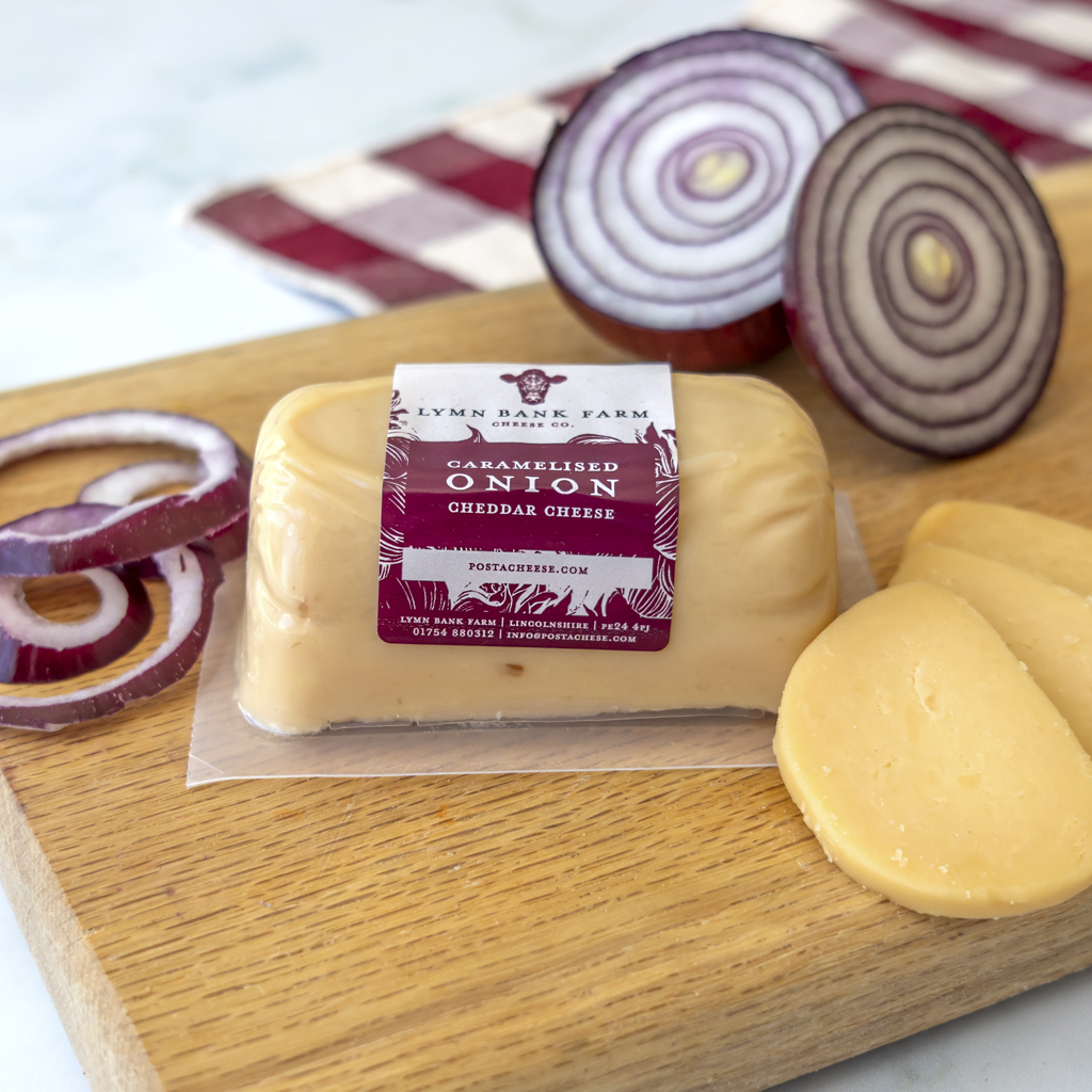 Caramelised Red Onion Cheddar Barrel