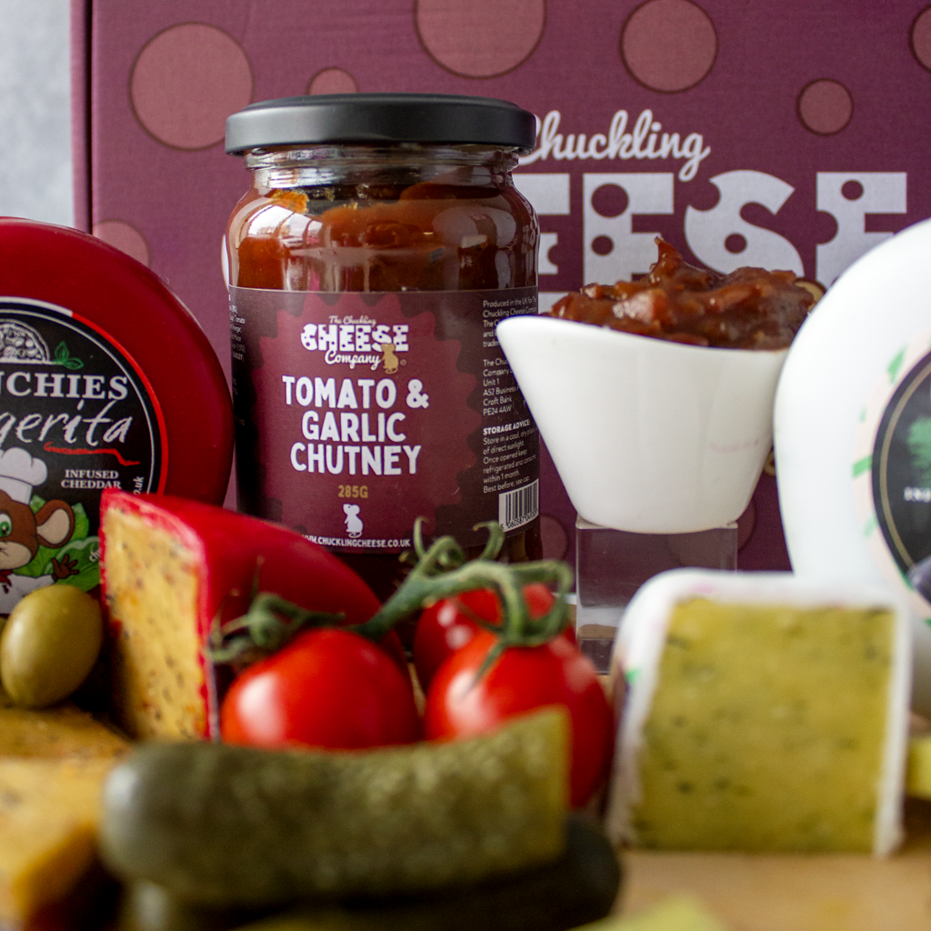 Garlic Cheese & Snacks Selection Gift Box