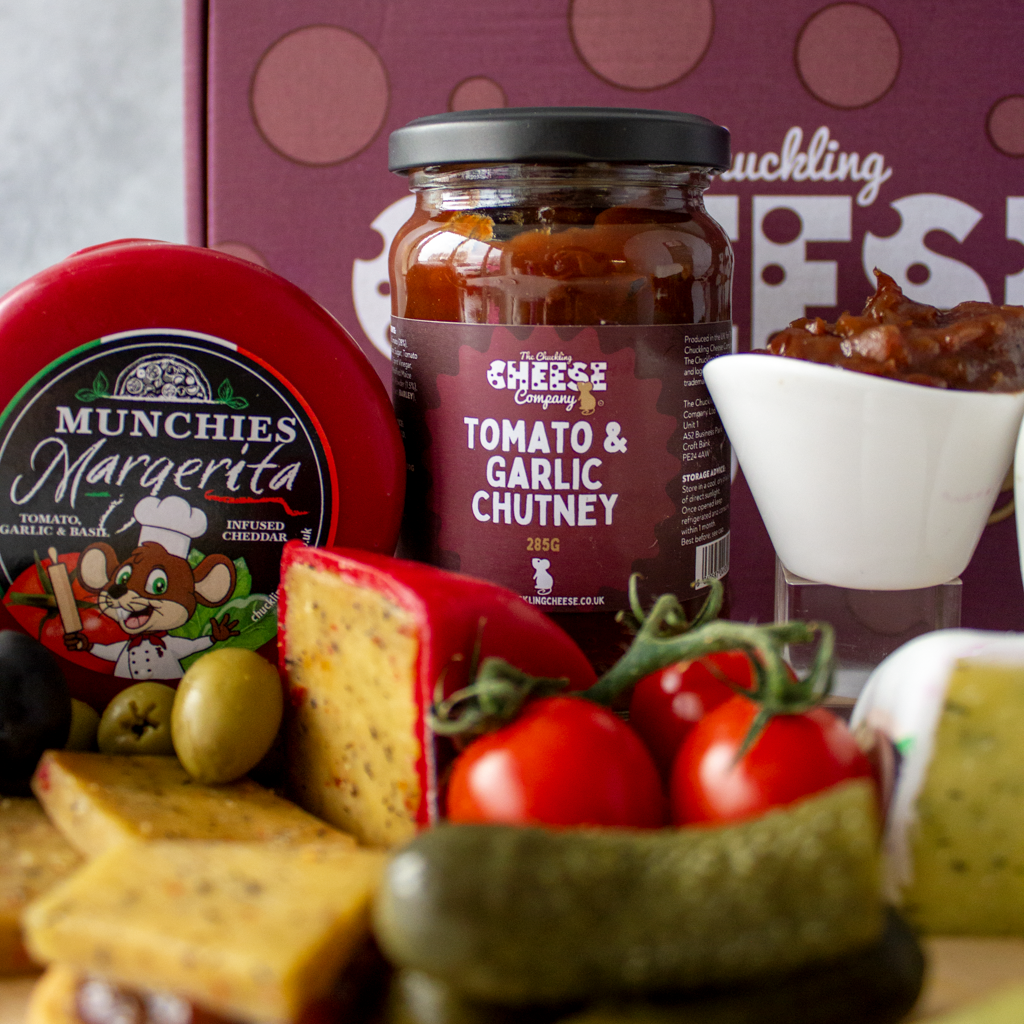 Garlic Cheese & Snacks Selection Gift Box