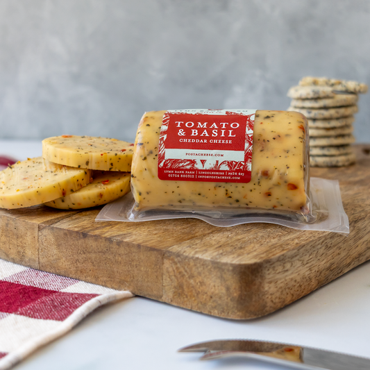 Tomato & Basil Cheddar Barrel