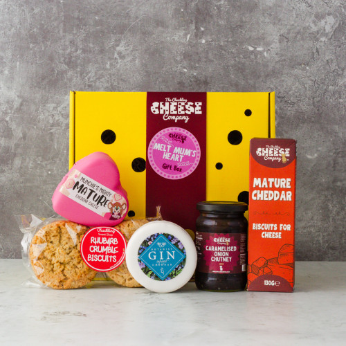 Cheese gift box for Mum with cheese, chutney & biscuits