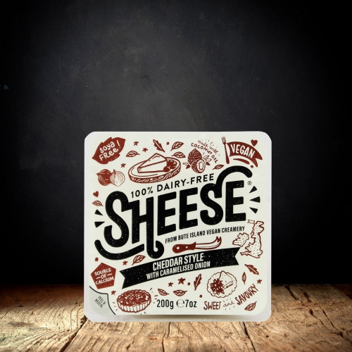 Bute Island Caramelised Red Onion Cheddar Style Sheese (200g)